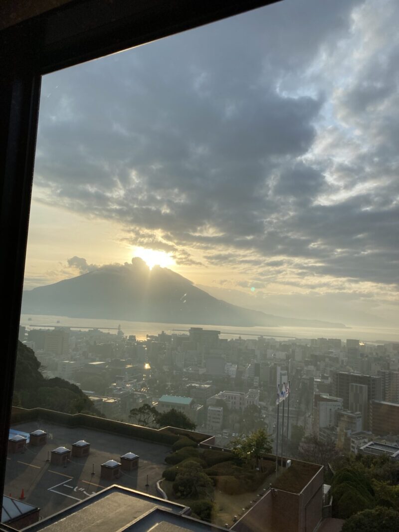 城山ホテル鹿児島の部屋から見た桜島
