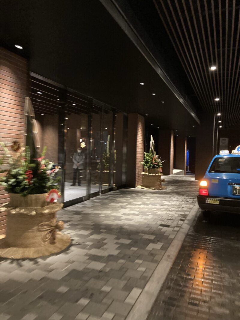 函館国際ホテル　正面入口